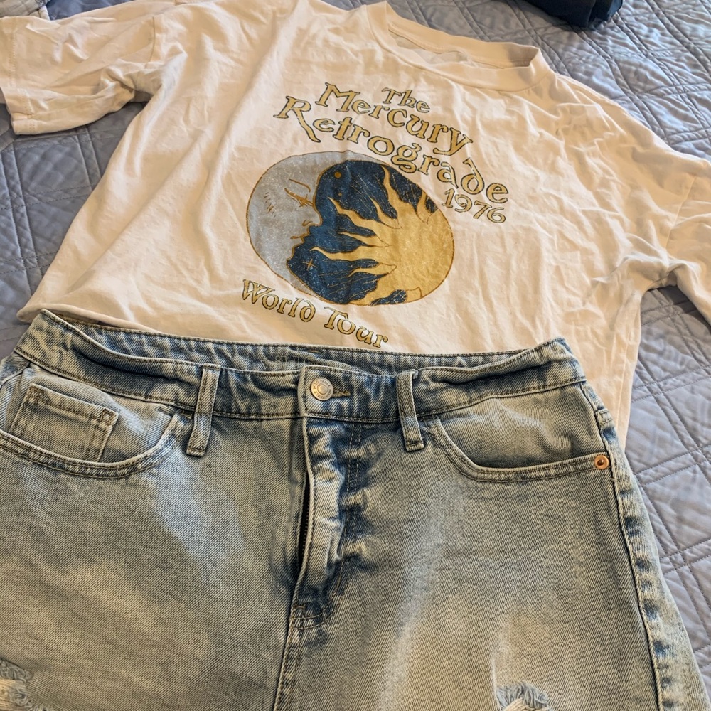 Crop top size medium